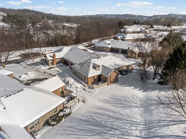 141 Cambridge Dr, Springdale Twp, PA 15049