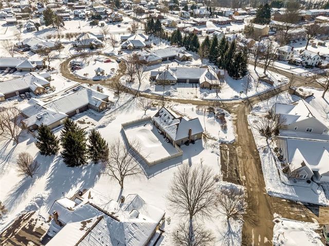 141 Cambridge Dr, Springdale Twp, PA 15049