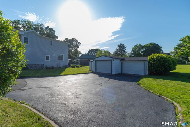 208 Boston Street, Guilford, CT 06437