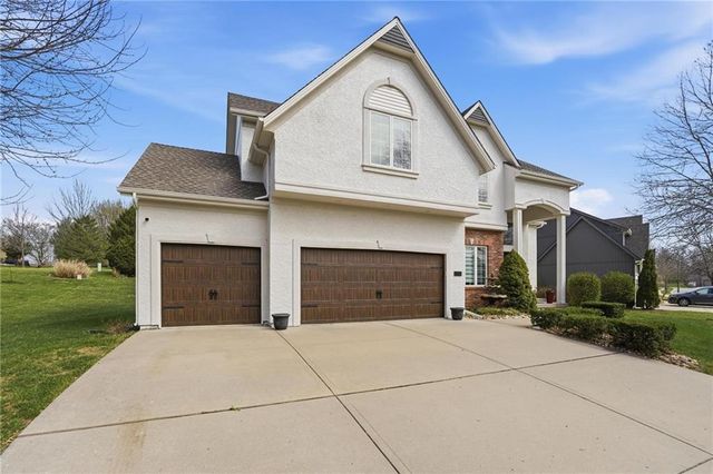 8509 N Eastern Avenue, Kansas City, MO 64157