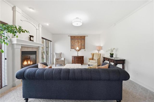 8509 N Eastern Avenue, Kansas City, MO 64157