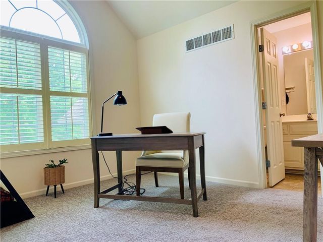 8509 N Eastern Avenue, Kansas City, MO 64157
