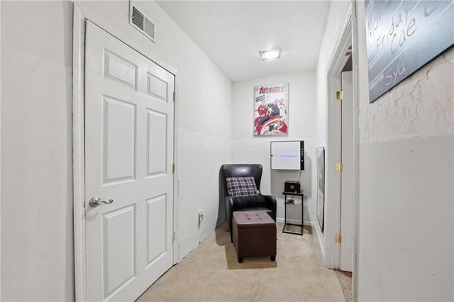 8509 N Eastern Avenue, Kansas City, MO 64157