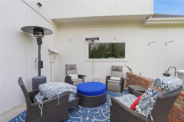 8509 N Eastern Avenue, Kansas City, MO 64157