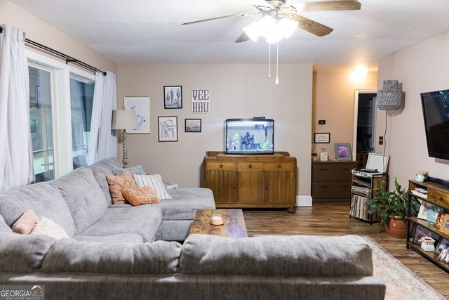 777 Williamstown Road, Mineral Bluff, GA 30559