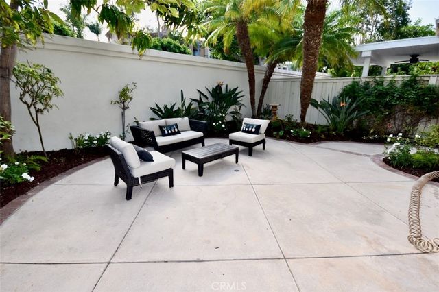 26 Santa Catalina Aisle, Irvine, CA 92606