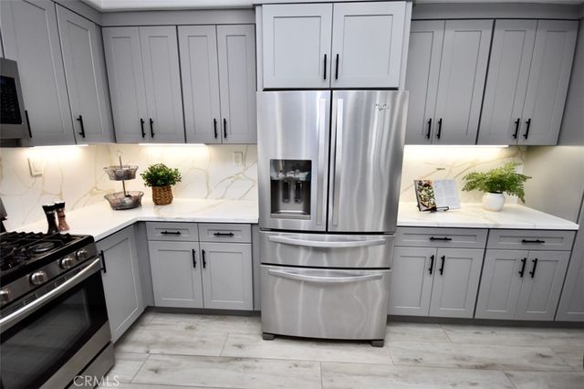 26 Santa Catalina Aisle, Irvine, CA 92606