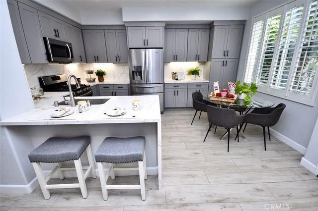 26 Santa Catalina Aisle, Irvine, CA 92606