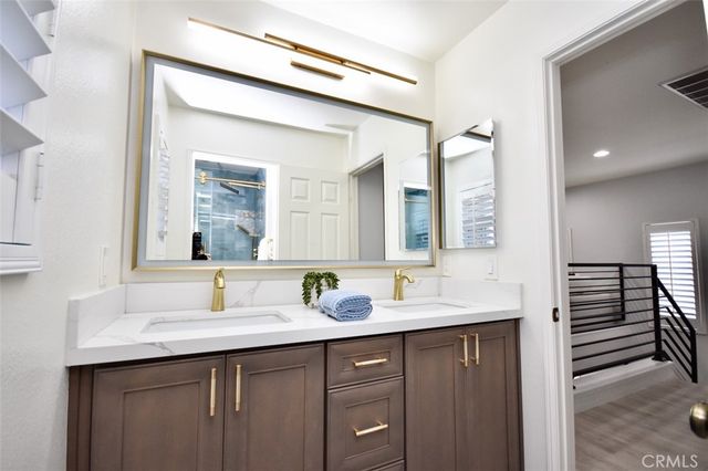 26 Santa Catalina Aisle, Irvine, CA 92606