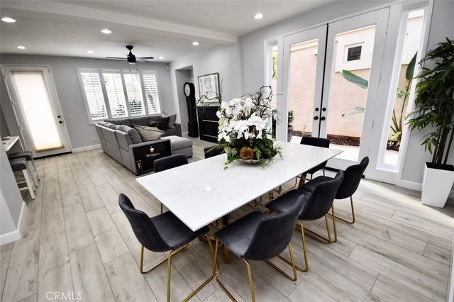 26 Santa Catalina Aisle, Irvine, CA 92606