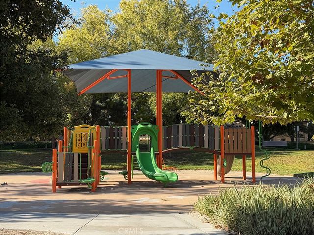 26 Santa Catalina Aisle, Irvine, CA 92606