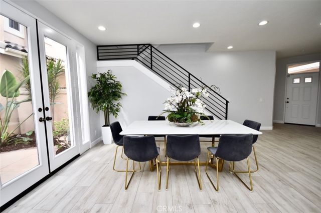 26 Santa Catalina Aisle, Irvine, CA 92606