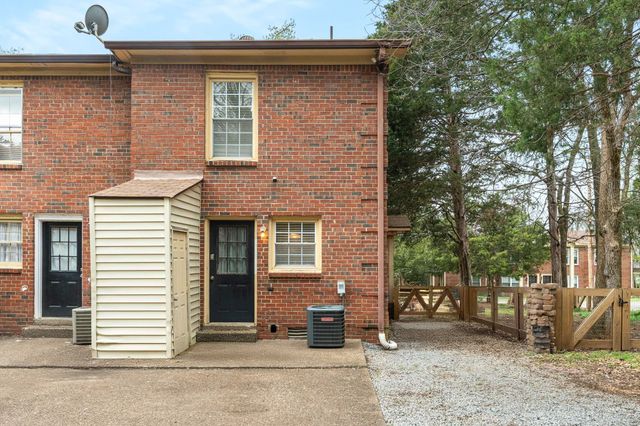 733 Holder Dr, Nashville, TN 37217