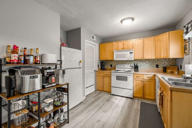 733 Holder Dr, Nashville, TN 37217