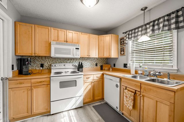 733 Holder Dr, Nashville, TN 37217