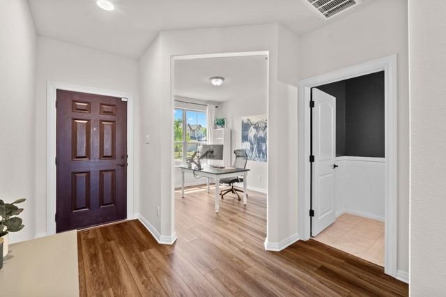 251 Zuma DR, Liberty Hill, TX 78642