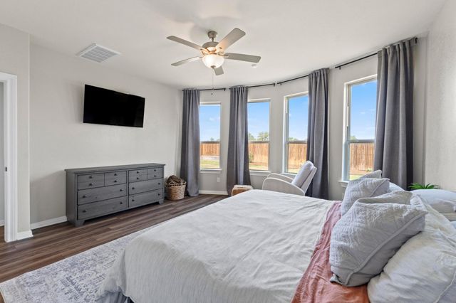 251 Zuma DR, Liberty Hill, TX 78642