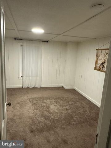 120 E STATE ST, Quarryville, PA 17566