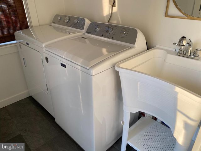 120 E STATE ST, Quarryville, PA 17566