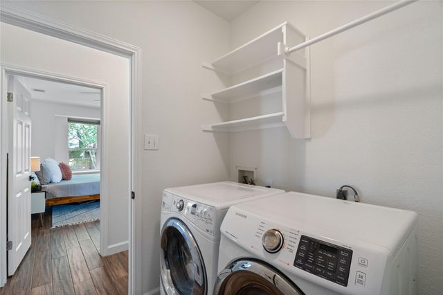 3121 Yandall DR, Austin, TX 78748