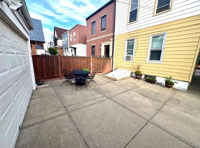 5985 57th Drive 1, Maspeth, NY 11378