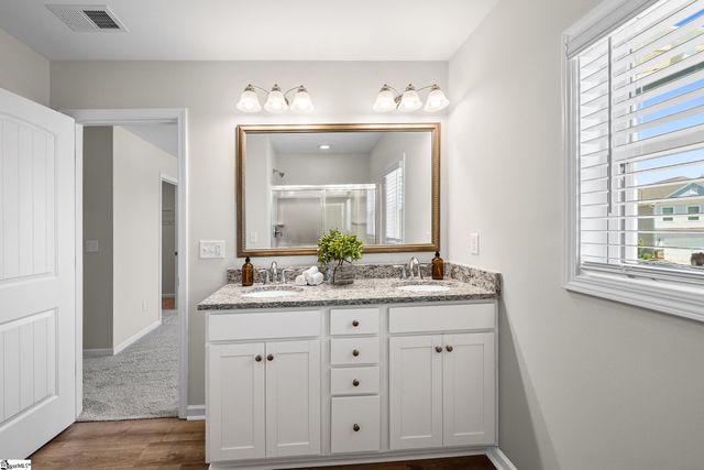 2005 Silverwalk Court, Duncan, SC 29334
