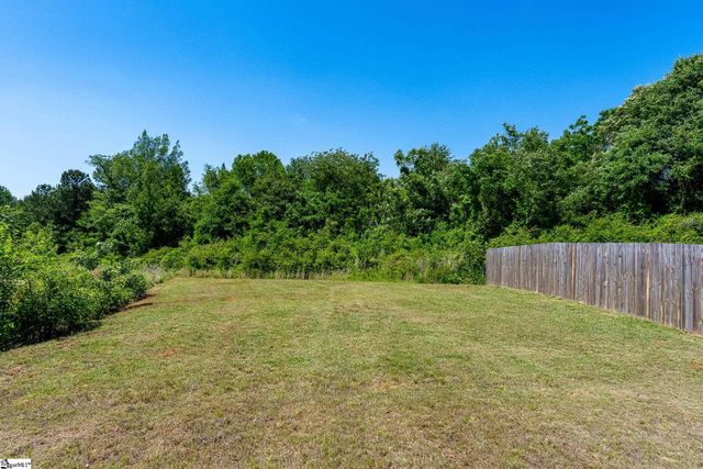 2005 Silverwalk Court, Duncan, SC 29334