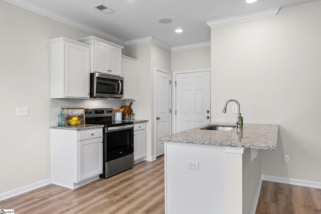 2005 Silverwalk Court, Duncan, SC 29334