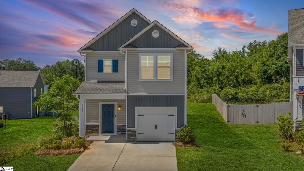 2005 Silverwalk Court, Duncan, SC 29334