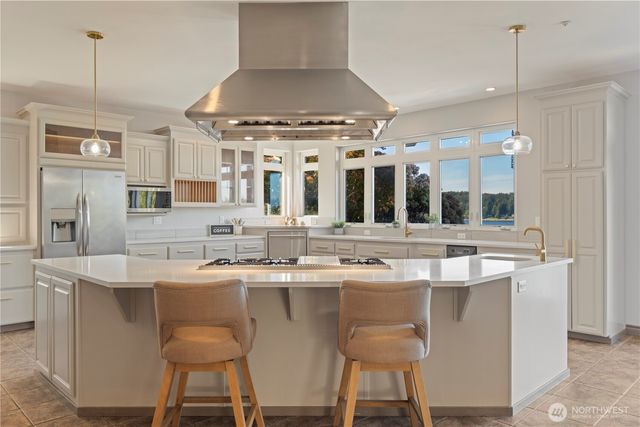 402 3rd Lane, Fox Island, WA 98333