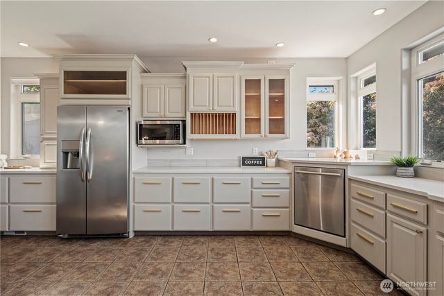 402 3rd Lane, Fox Island, WA 98333