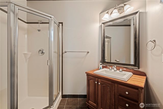 402 3rd Lane, Fox Island, WA 98333