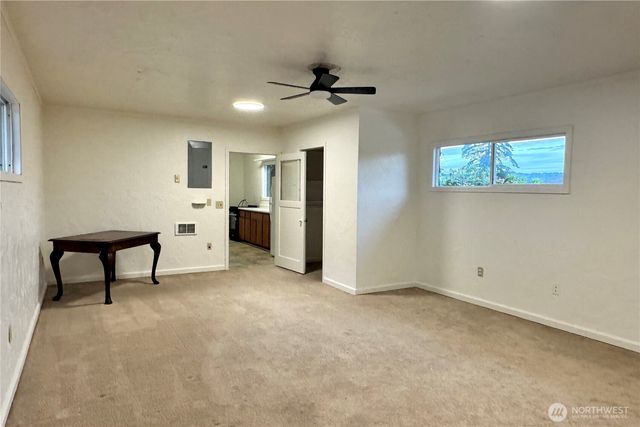 402 3rd Lane, Fox Island, WA 98333