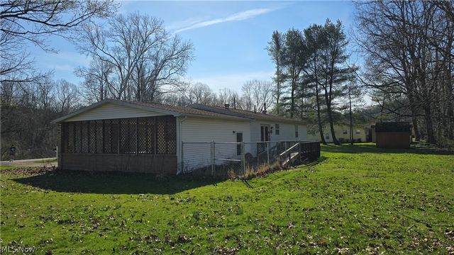22 Mill Stream Road, Elizabeth, WV 26143