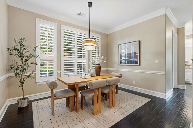 1917 Lakecliff Hills LN, Austin, TX 78732