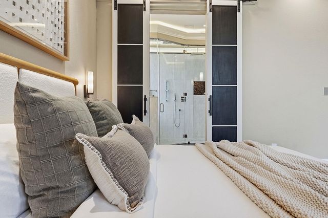 1917 Lakecliff Hills LN, Austin, TX 78732