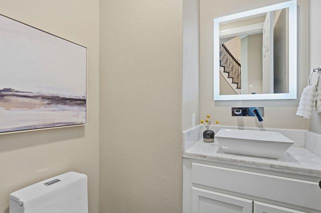 1917 Lakecliff Hills LN, Austin, TX 78732