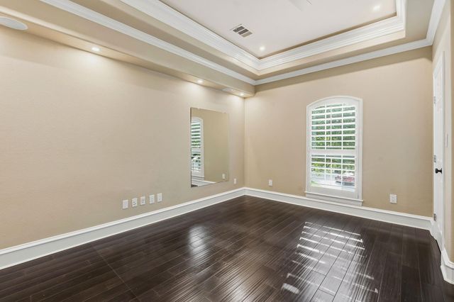 1917 Lakecliff Hills LN, Austin, TX 78732