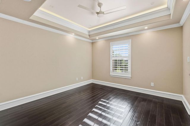 1917 Lakecliff Hills LN, Austin, TX 78732