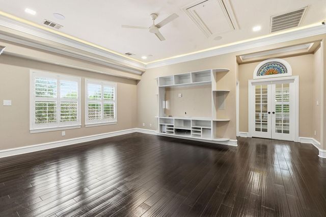 1917 Lakecliff Hills LN, Austin, TX 78732