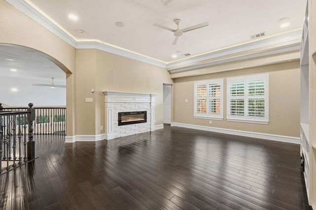 1917 Lakecliff Hills LN, Austin, TX 78732