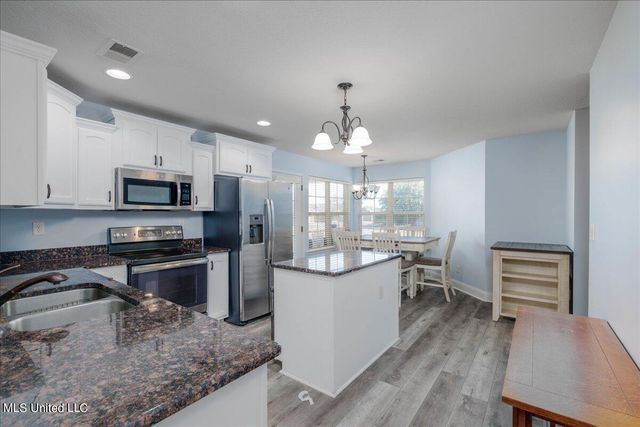 3281 Foxdale Loop, Southaven, MS 38672