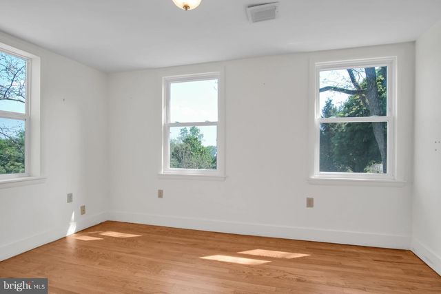 844 OPOSSUM LAKE RD, Carlisle, PA 17015
