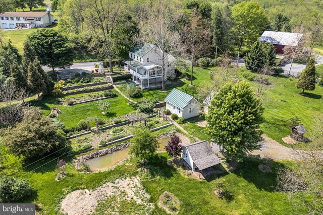 844 OPOSSUM LAKE RD, Carlisle, PA 17015