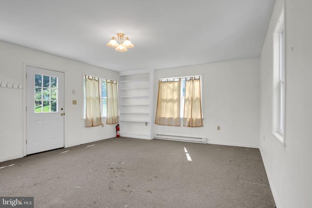 844 OPOSSUM LAKE RD, Carlisle, PA 17015