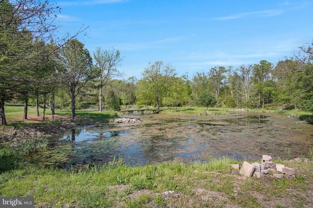 844 OPOSSUM LAKE RD, Carlisle, PA 17015
