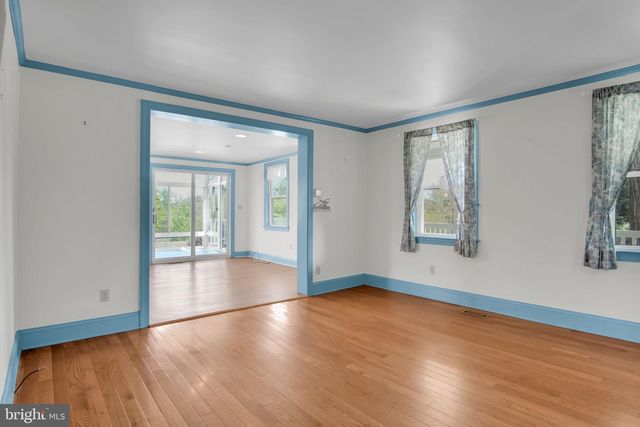 844 OPOSSUM LAKE RD, Carlisle, PA 17015