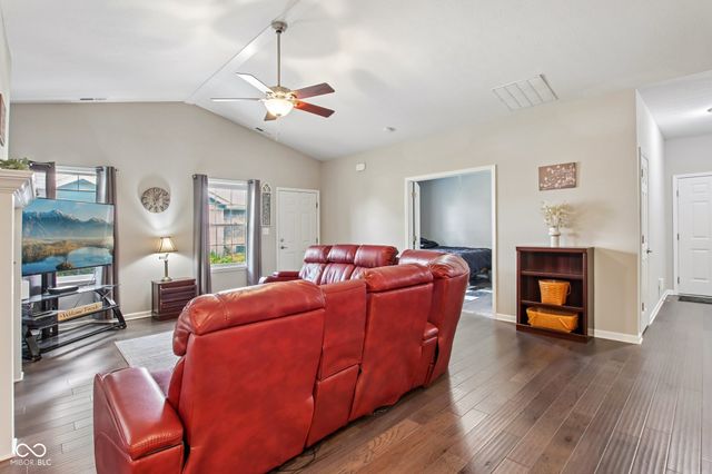 4328 Washington Boulevard 17, Plainfield, IN 46168