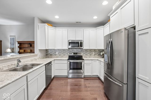 4328 Washington Boulevard 17, Plainfield, IN 46168