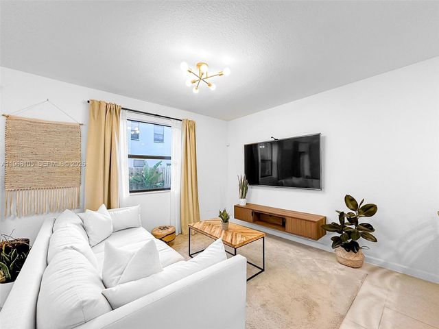 13402 SW 286th St 13402, Homestead, FL 33033